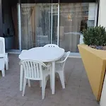 Naturiste Relax Héliopolis E 88 * Agde
